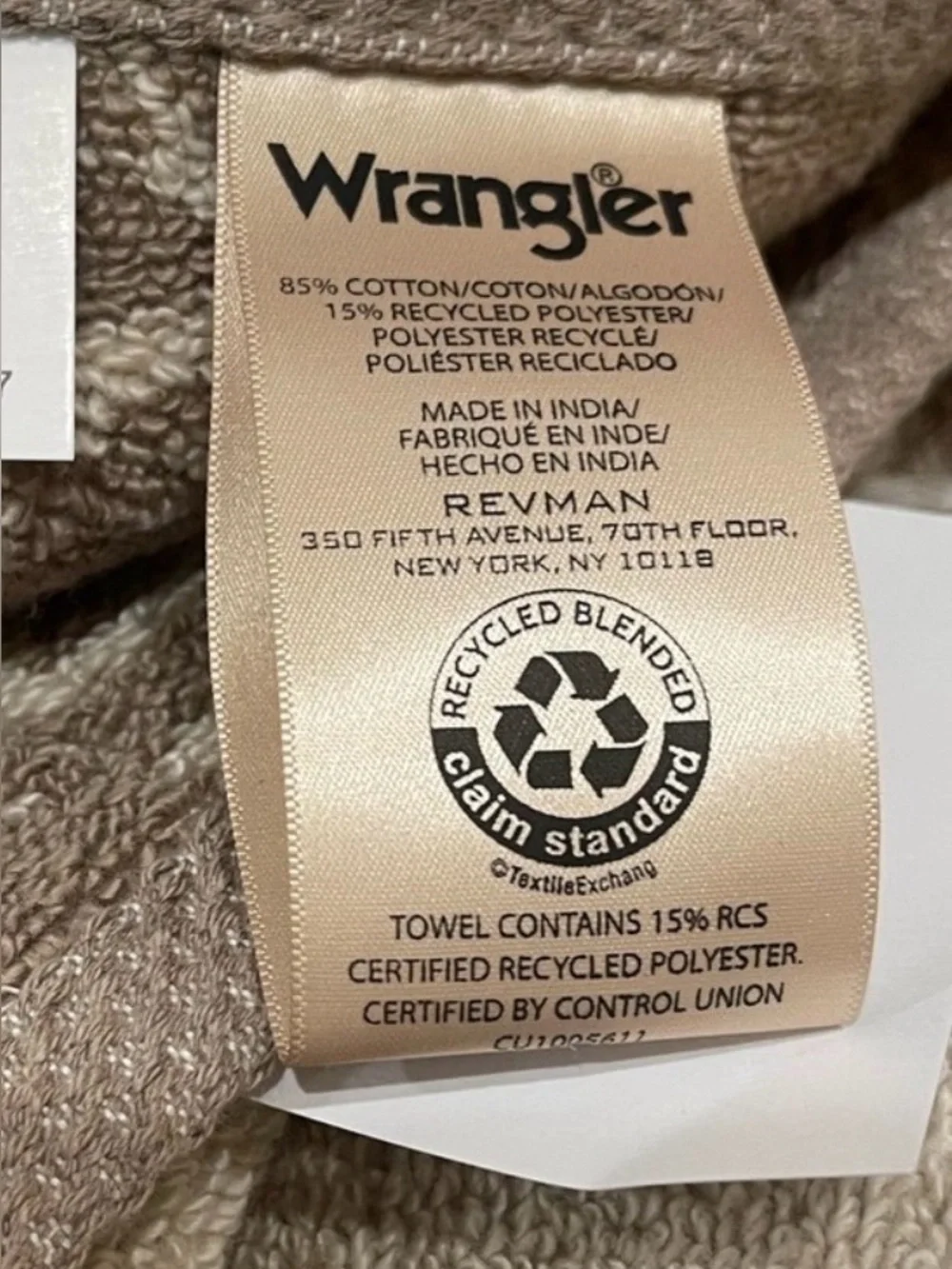 Wrangler MUSTANGS horse design fingertip towel set - 12”x18” Brand NEW